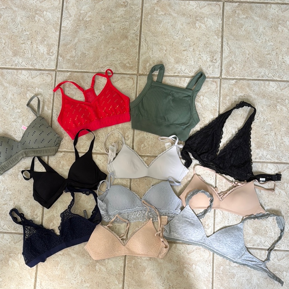 Women’s Seamless Bras and Sports Bras Collection